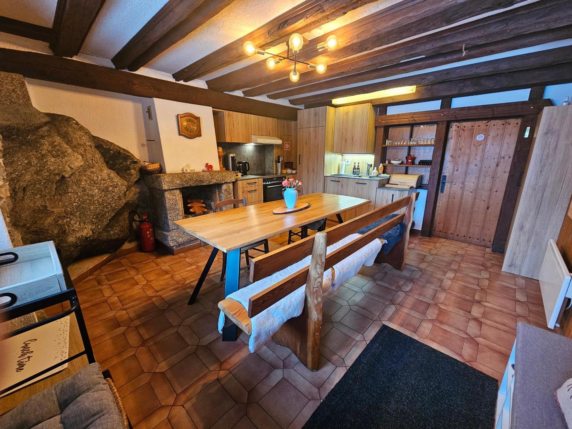 Petit Chalet Rustique Et Bucolique Bovernier Exteriér fotografie